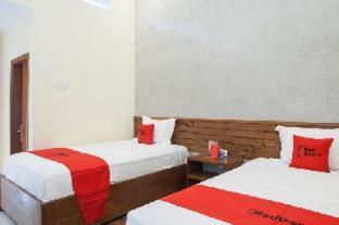 فندق Reddoorz Near Baluran National Park Pandean الغرفة الصورة