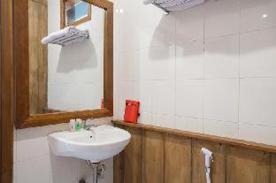 فندق Reddoorz Near Baluran National Park Pandean الغرفة الصورة