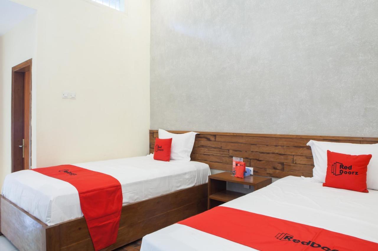 فندق Reddoorz Near Baluran National Park Pandean المظهر الخارجي الصورة